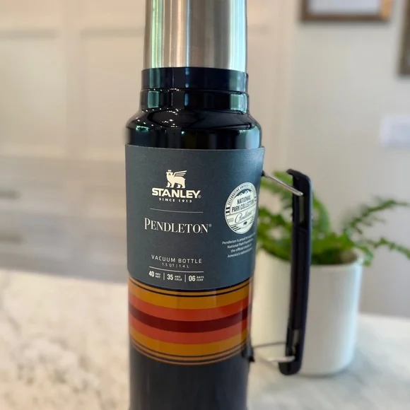 Stanley Pendleton Navy Thermos - National Park Collection! Brand New! - Picture 2 of 2